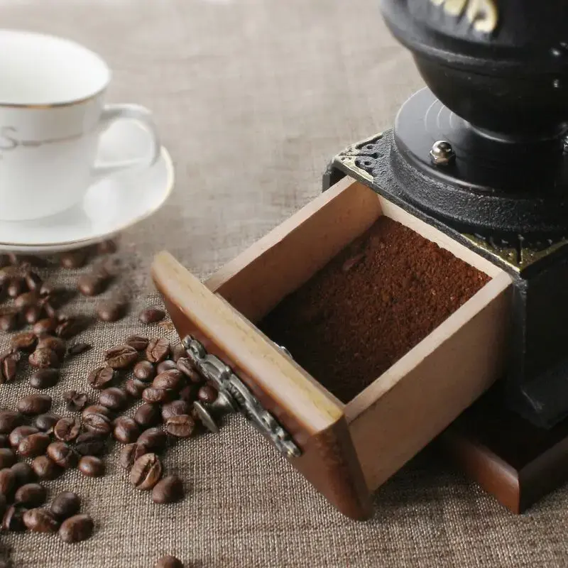 Кофемолка в классическом стиле