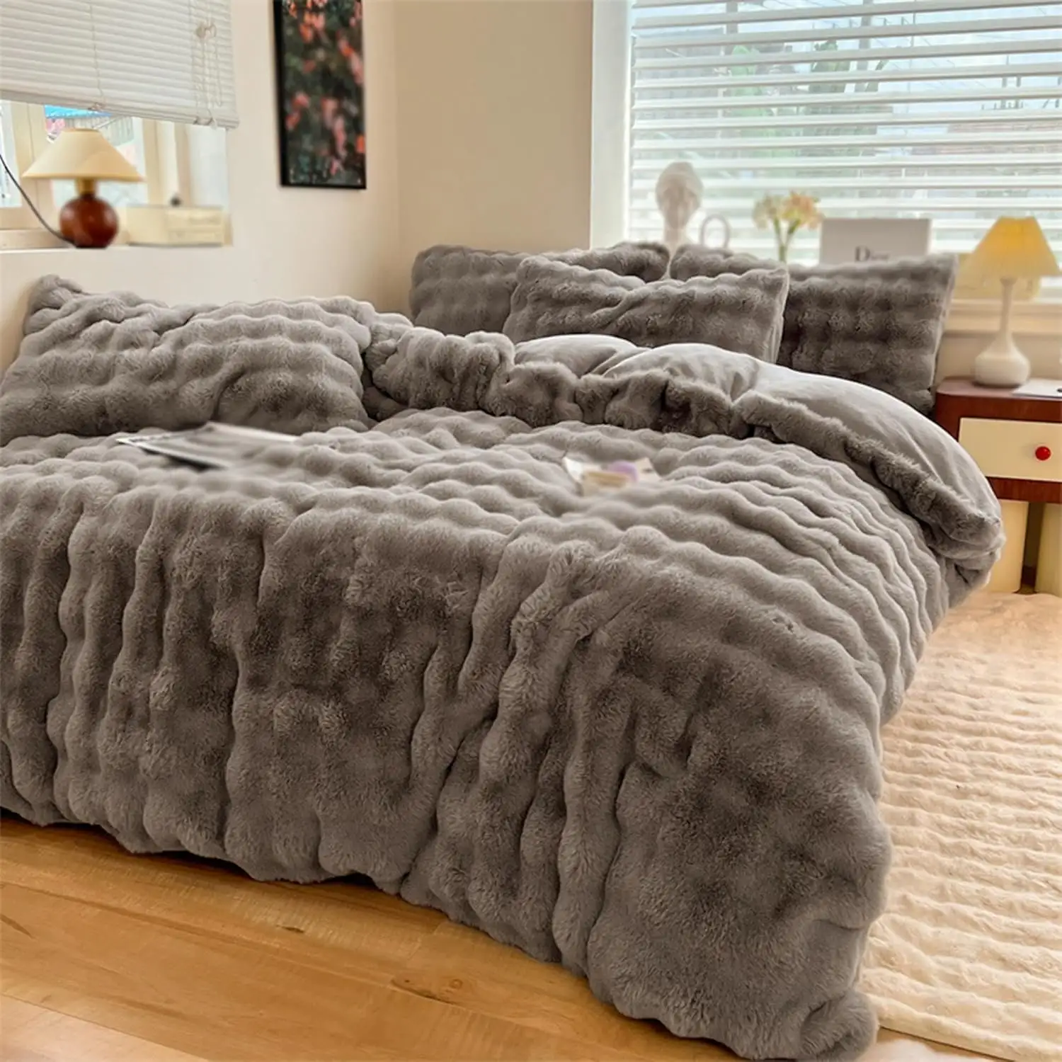 Гладкая, бархатистая текстура