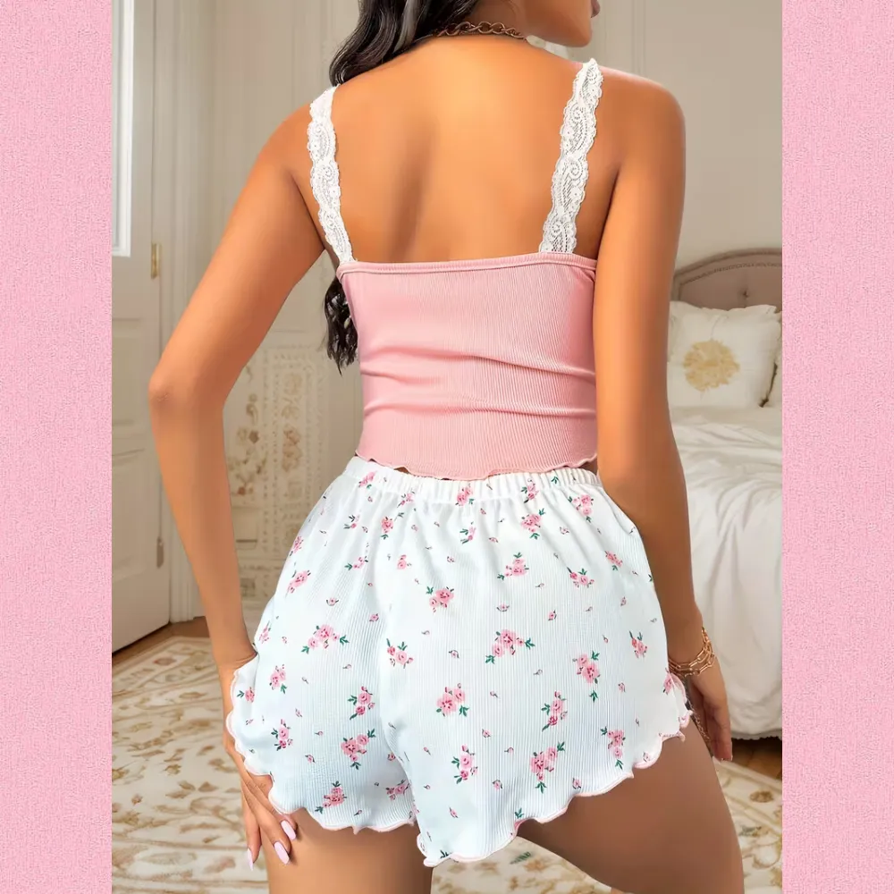 Кружевной женский комплект с цветочным принтом — майка и шорты