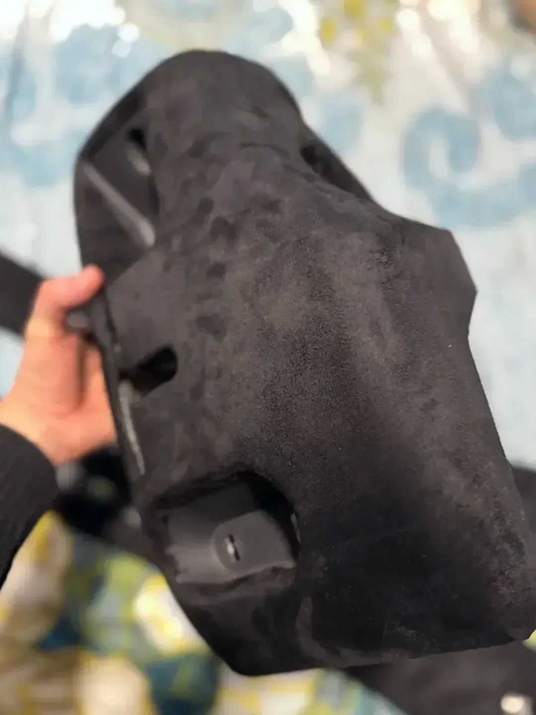 Самоклеящийся текстильный материал