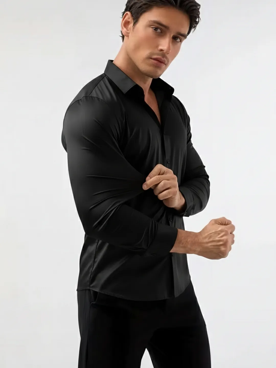 Эластичная мужская рубашка