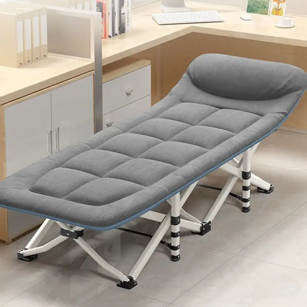 Спинка регулируется в нескольких положениях