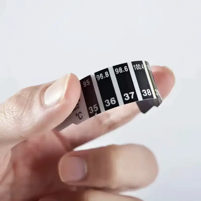 Быстро измеряет температуру без стресса
