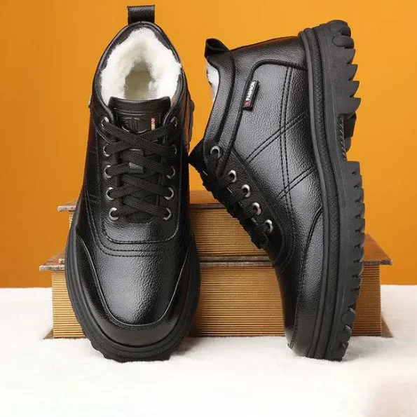 Зимние кожаные ботинки